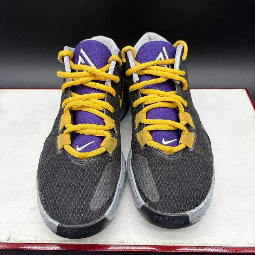 Nike Zoom Freak 1 Giannis Youth Sz 4 Black Purple Yellow Basketball Shoes CJ5614